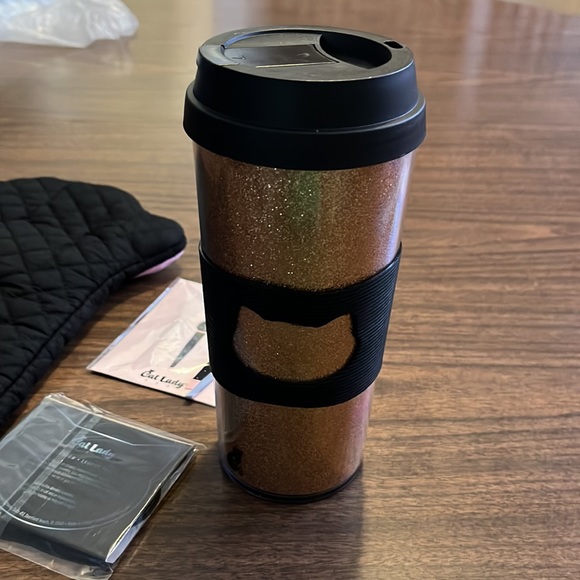 Cat Gift Lot Coffee Mug Oven Mitt Tweezers Eyeshadow NEW - Picture 3 of 6